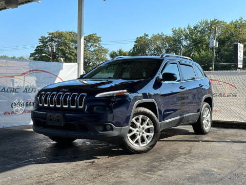 2015 Jeep Cherokee for sale at MAGIC AUTO SALES in Little Ferry NJ
