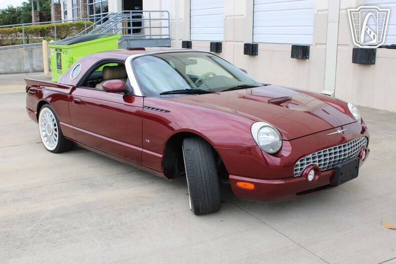 2004 Ford Thunderbird Deluxe