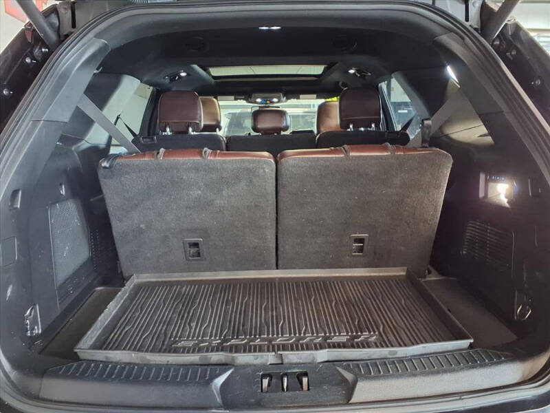 2020 Ford Explorer Platinum