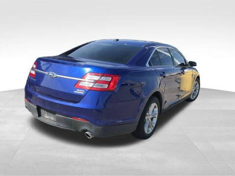 2015 Ford Taurus SEL