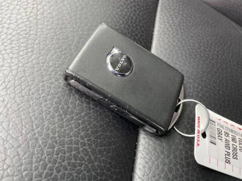 2025 Volvo V60 Cross Country B5 Plus