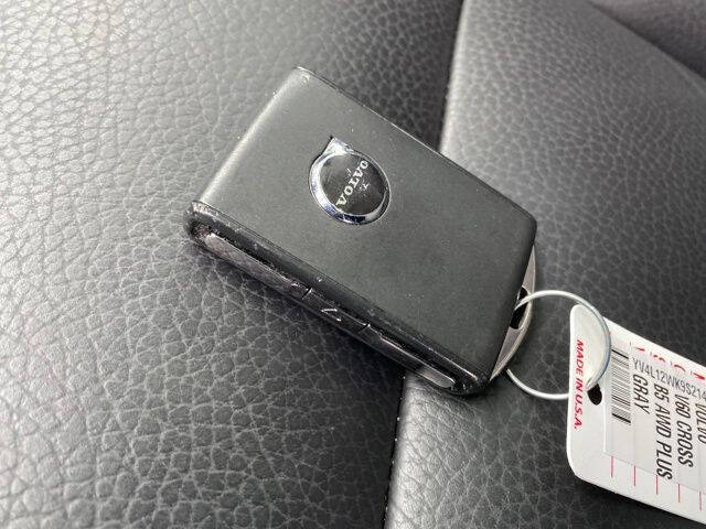 2025 Volvo V60 Cross Country B5 Plus