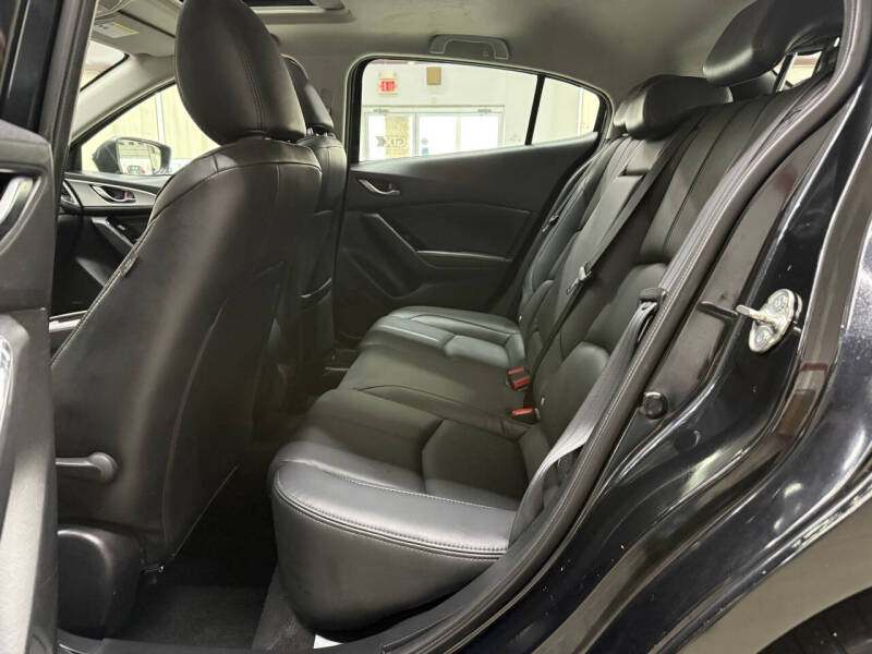 2018 Mazda MAZDA3 Touring