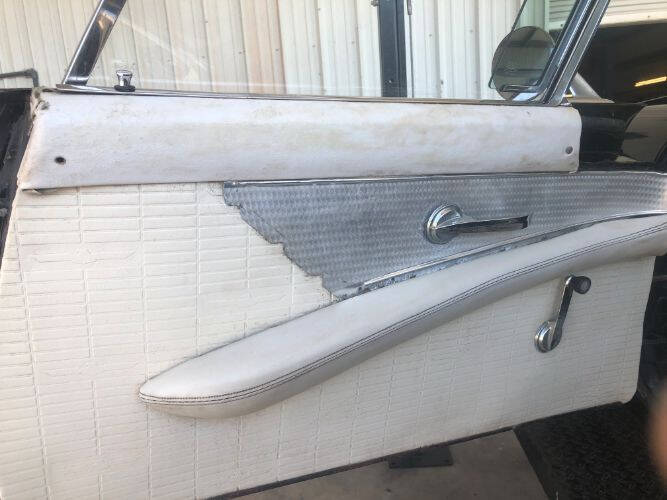 1957 Ford Thunderbird