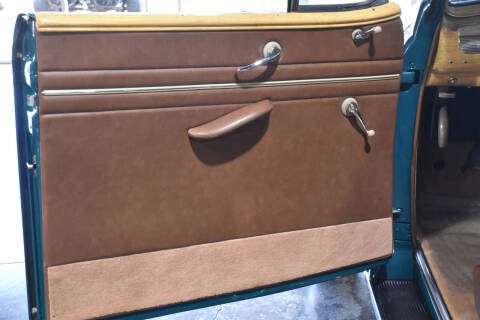 1947 Ford Super Deluxe