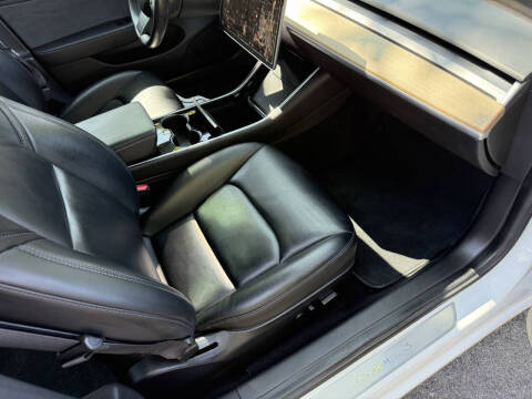 2019 Tesla Model 3 Long Range