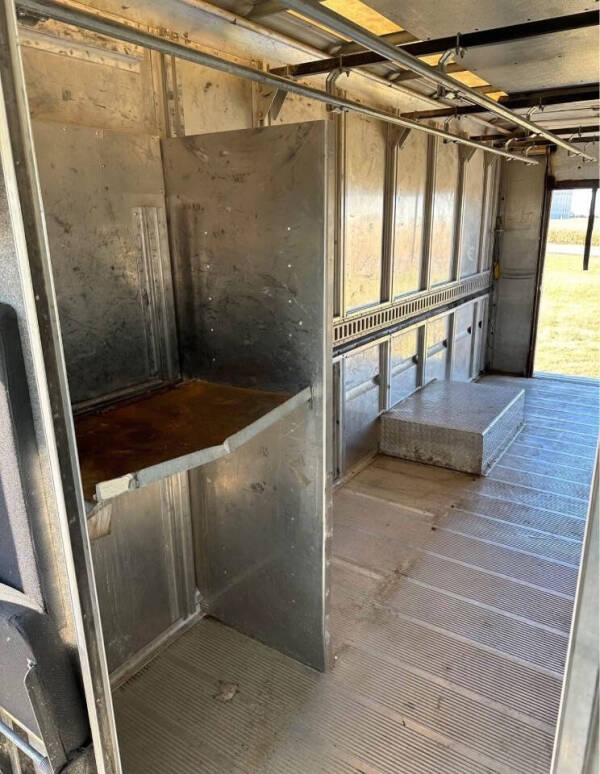 2010 Freightliner MT45 Chassis