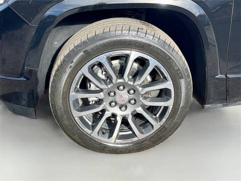 2022 GMC Acadia Denali