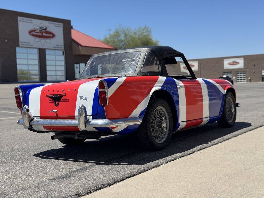 1965 Triumph TR4 10