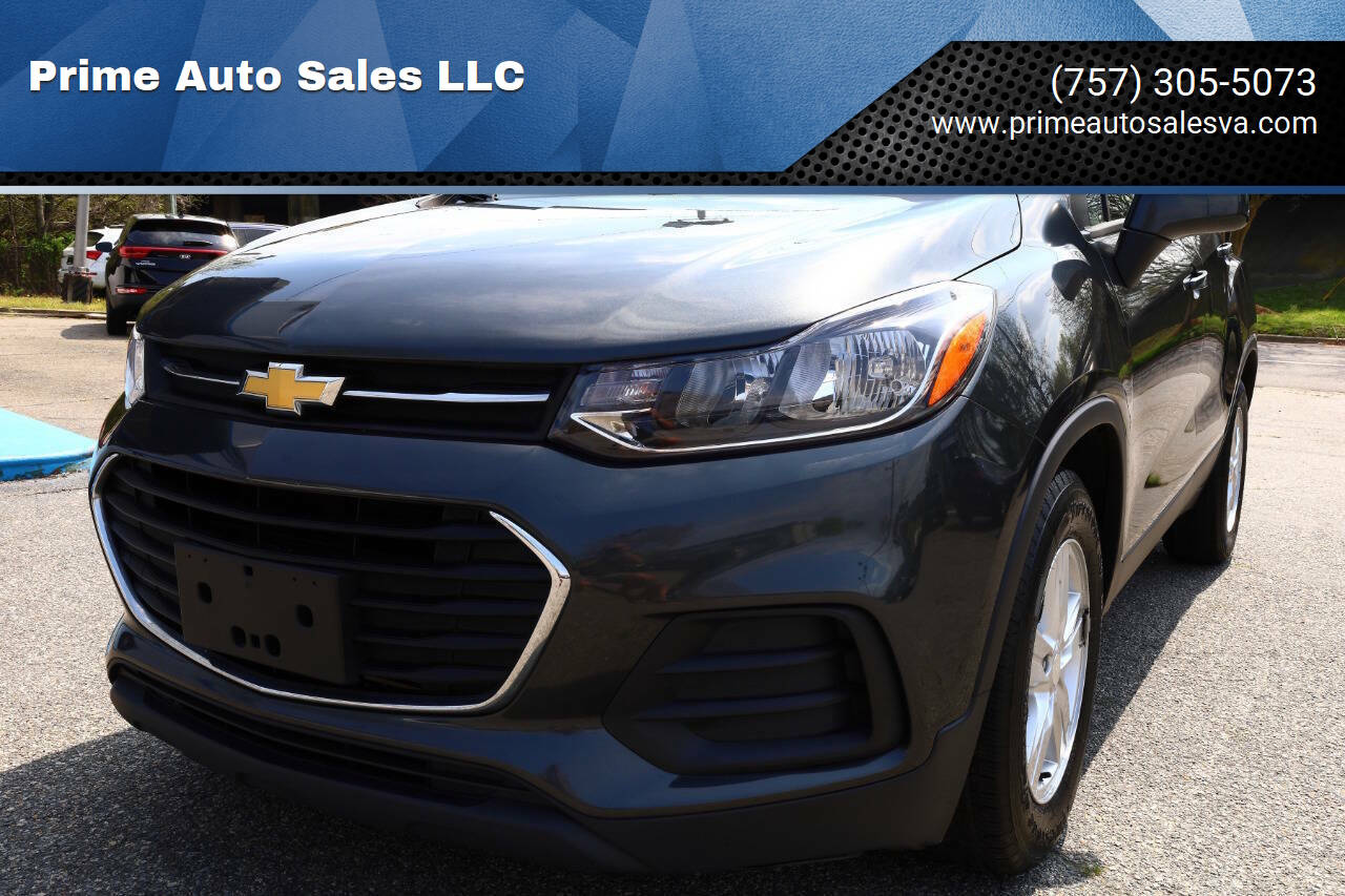 Gray 2020 Chevrolet Trax LT LT 4dr Crossover 1