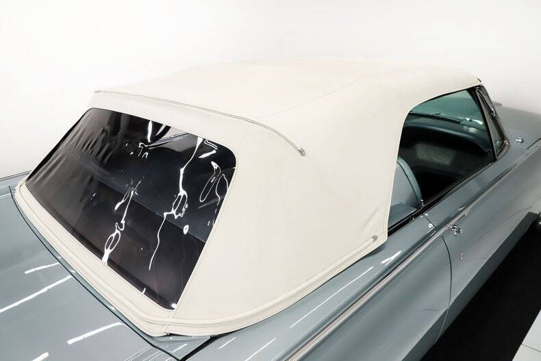 1962 Ford Thunderbird