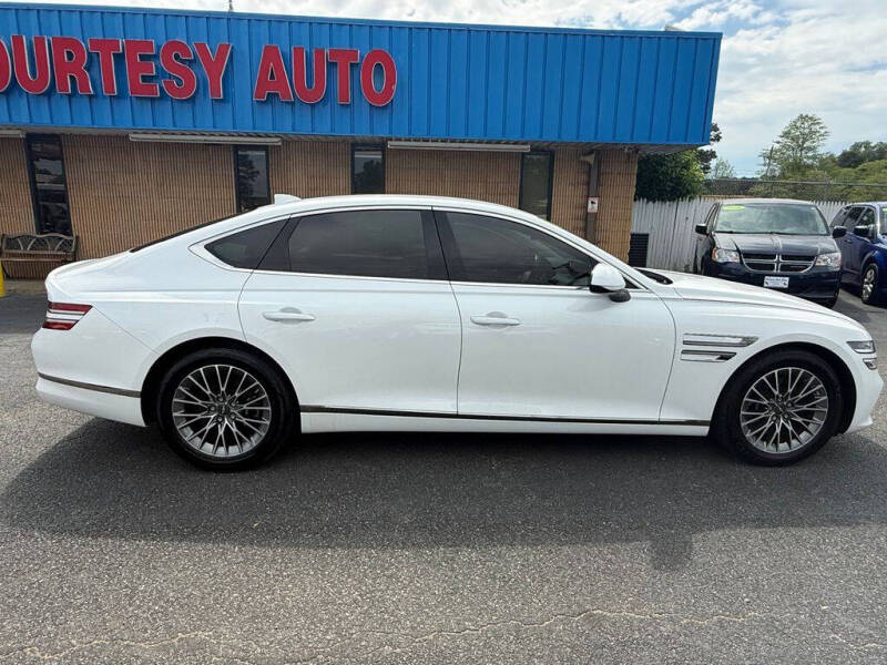 2022 Genesis G80