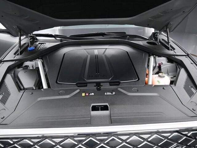 2023 Genesis Electrified GV70