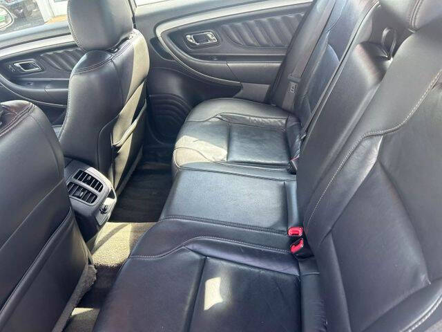 2017 Ford Taurus SEL