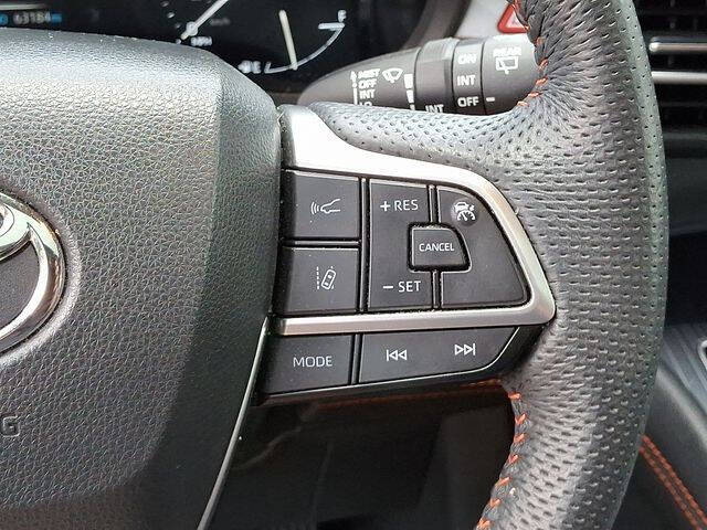 2023 Toyota Sienna XSE 7-Passenger