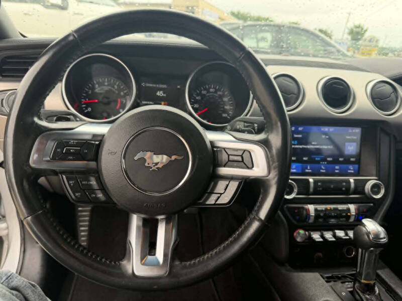 2020 Ford Mustang