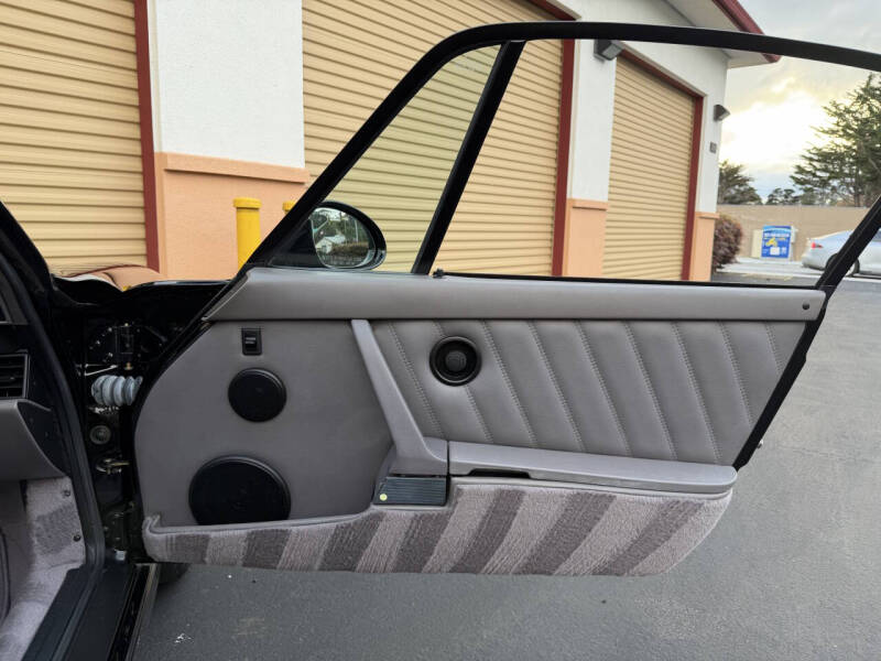 1993 Porsche 911 Carrera 2