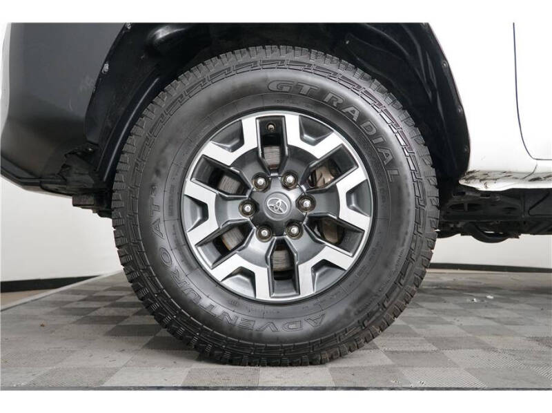 2018 Toyota Tacoma SR