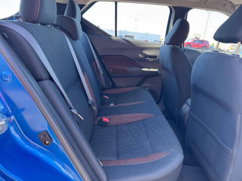 2023 Nissan Kicks SR