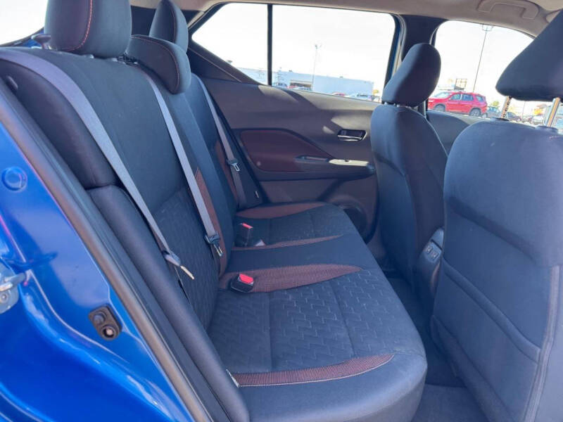2023 Nissan Kicks SR