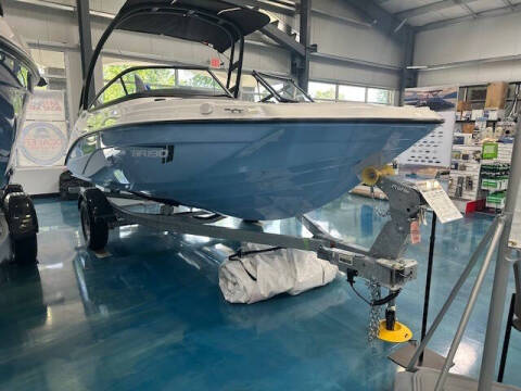 2025 Yamaha AR190