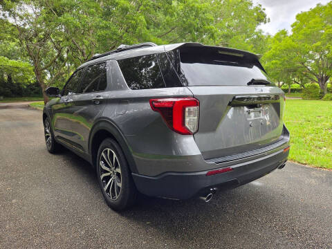 2022 Ford Explorer ST-Line