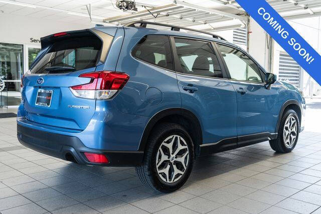 2023 Subaru Forester Premium