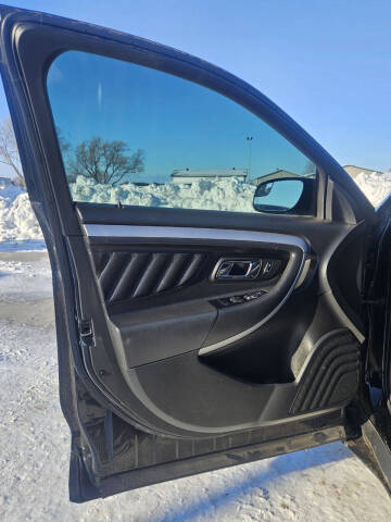 2018 Ford Taurus SEL