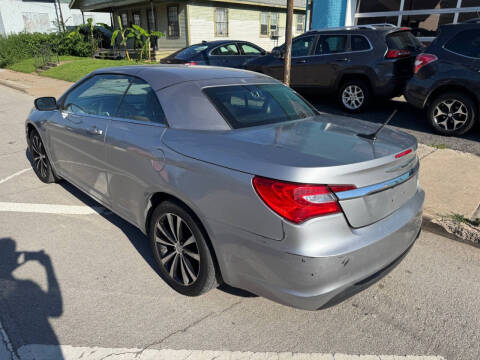 2013 Chrysler 200 S