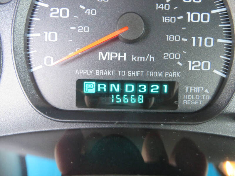 2001 Chevrolet Monte Carlo LS