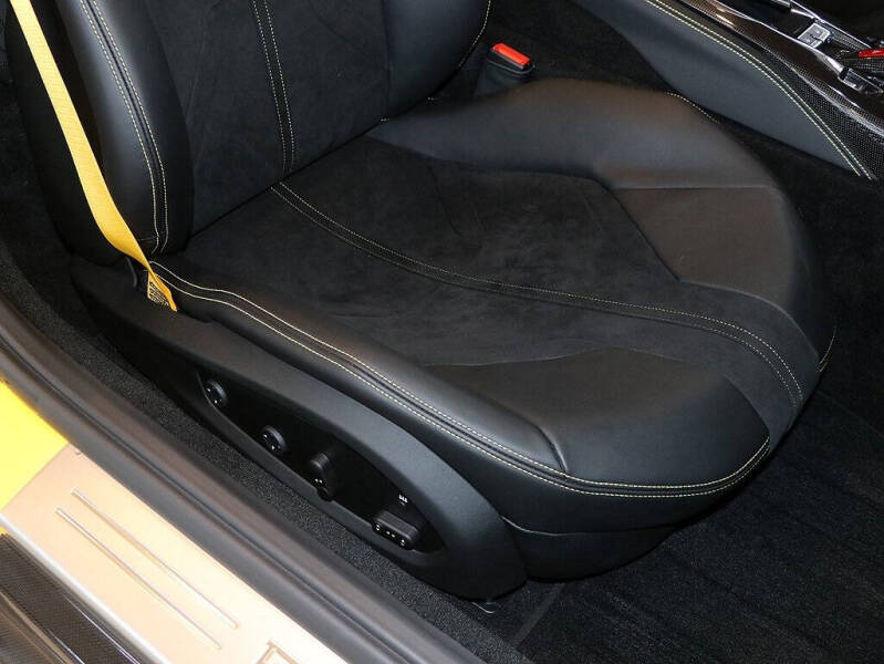 2021 Ferrari 812 GTS