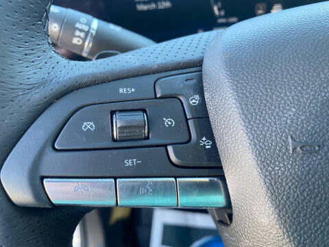 2025 Cadillac XT4 Sport