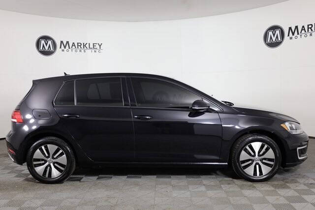 2017 Volkswagen e-Golf SE