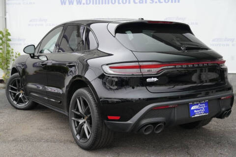 2023 Porsche Macan T