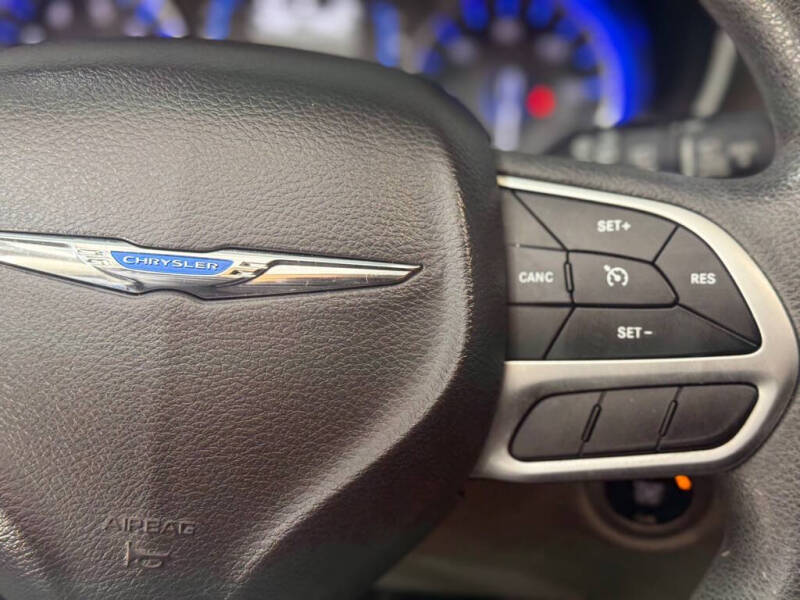 2017 Chrysler Pacifica Touring-L