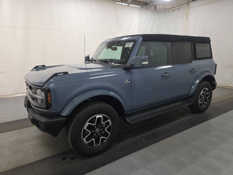 2025 Ford Bronco 4-Door Outer Banks's photo