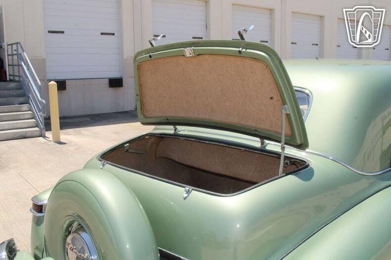 1948 Lincoln Continental