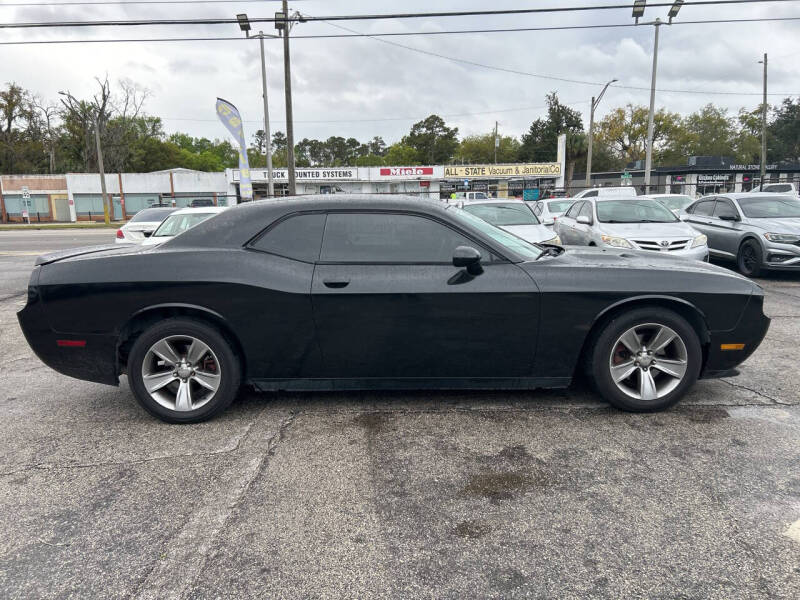 2014 Dodge Challenger SXT