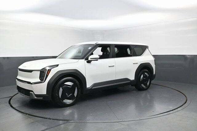2024 Kia EV9 Light Long Range