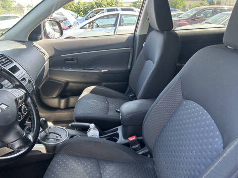 2011 Mitsubishi Outlander Sport SE