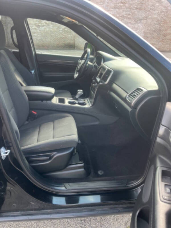 2018 Jeep Grand Cherokee Laredo E