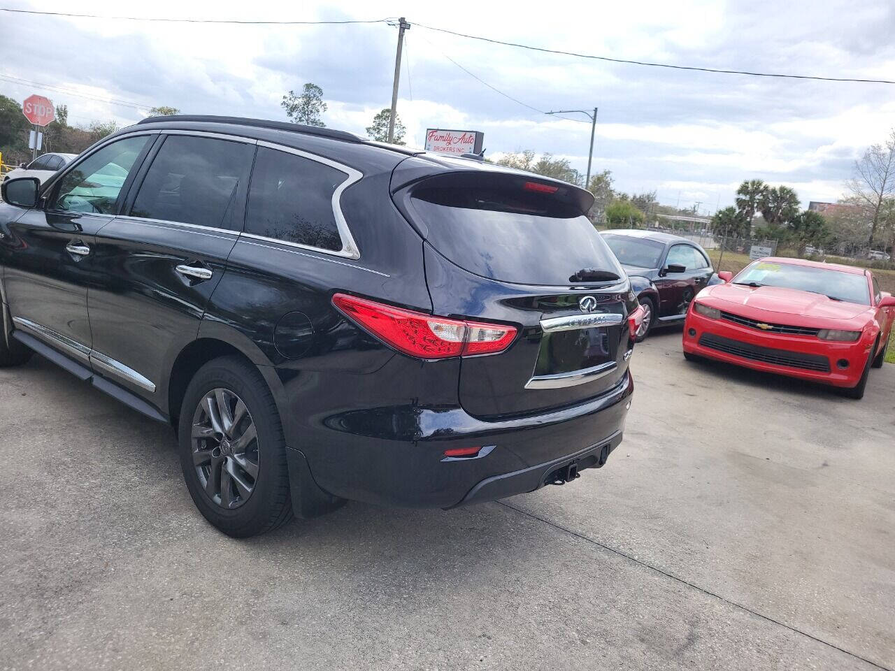 2014 INFINITI QX60 for sale at FAMILY AUTO BROKERS in Longwood, FL