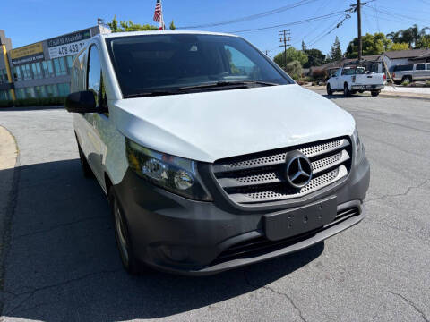 2017 Mercedes-Benz Metris Worker Cargo