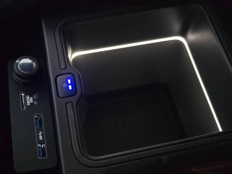 2021 Land Rover Range Rover P400 HSE Westminster Edition