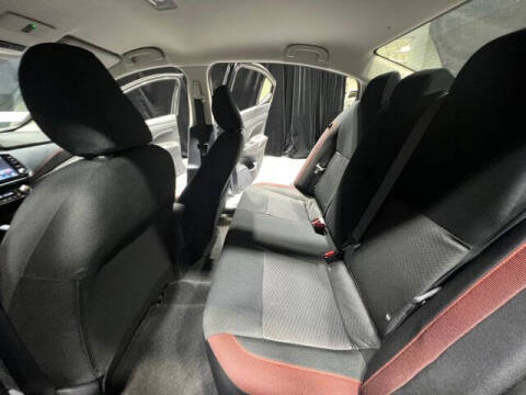 2025 Nissan Versa SR