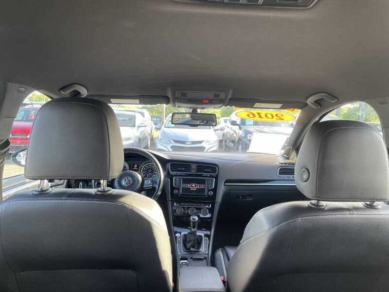 2016 Volkswagen Golf R 4Motion