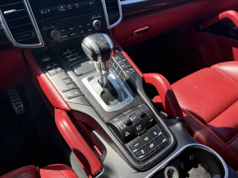 2018 Porsche Cayenne GTS