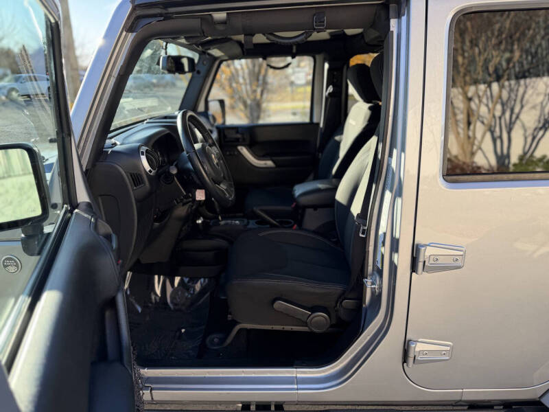 2016 Jeep Wrangler Unlimited Sahara 75th Anniversary