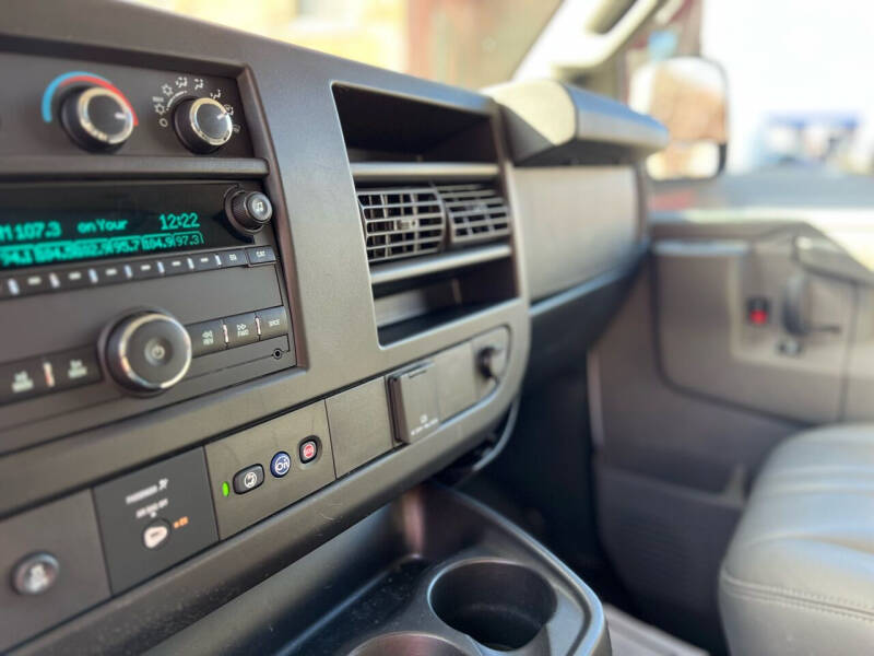 2021 Chevrolet Express 2500