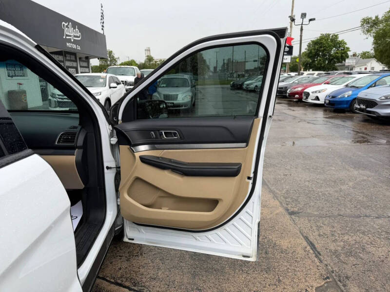 2016 Ford Explorer